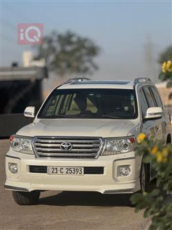 تۆیۆتا لاند کروزەر